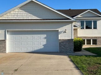 1904 Burlington Dr Unit 7, West Fargo, ND 58078