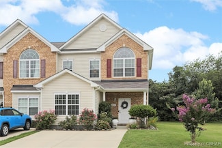 7544 Villa Ct, Gloucester Point, VA 23062