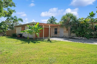 6903 S Shore Dr S, South Pasadena, FL 33707