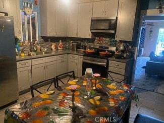 1147 Nadeau St, Los Angeles, CA 90001