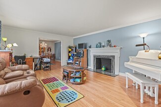 4667 Holly St, Loris, SC 29569