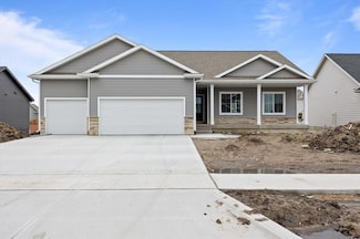 3227 NW 27th Cir, Ankeny, IA 50023