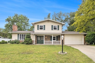 27 Manchester Ln, Elkhart, IN 46514