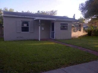 1040 NE 142nd St, North Miami, FL 33161