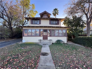 2726 5th St Unit 2, Riverside, CA 92507