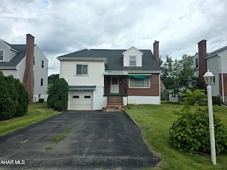 405 Broad St, Hollidaysburg, PA 16648