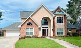 31 Oak Alley Blvd, Marrero, LA 70072