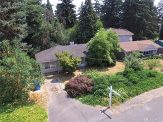 15520 32nd Ave NE, Shoreline, WA 98155