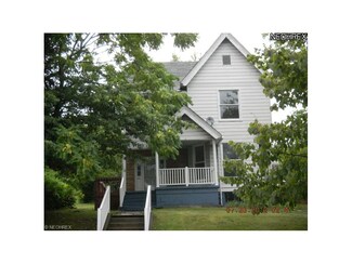 415 E Market St, Cadiz, OH 43907