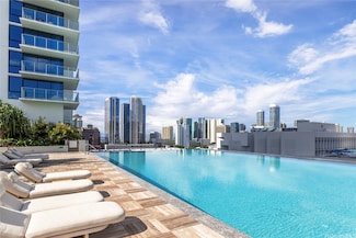 1500 Rycroft St Unit 2402R, Honolulu, HI 96814