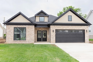 121 Wyatt Ct, Nicholasville, KY 40356