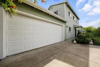 2930 Magnolia St, Emeryville, CA 94608