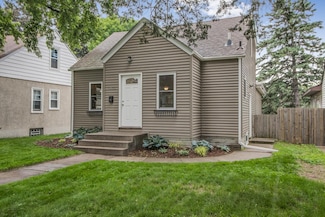 3933 Scott Ave N, Robbinsdale, MN 55422