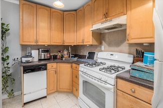 34-20 78th St Unit 2J, Jackson Heights, NY 11372