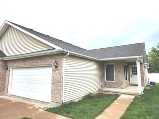 532 S Elizabeth St, Maple Park, IL 60151