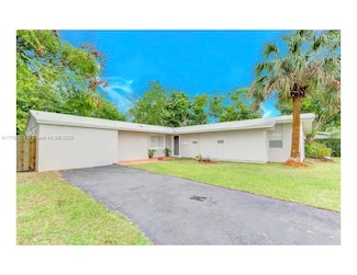 15831 Palmetto Club Dr, Miami, FL 33157