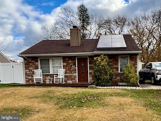 306 E Rudderow Ave, Maple Shade, NJ 08052