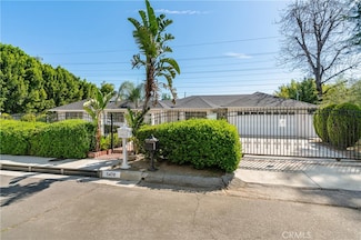 5470 Wilbur Ave, Tarzana, CA 91356