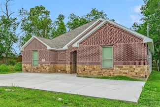 4713 Plaag St, Houston, TX 77016