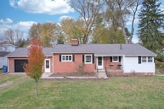 38810 Harmondale Dr, Willoughby, OH 44094