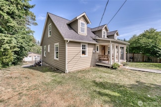 7021 Beach Dr E, Port Orchard, WA 98366