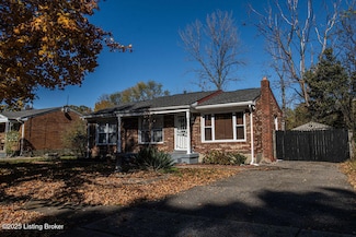 9119 Lantana Dr, Louisville, KY 40229