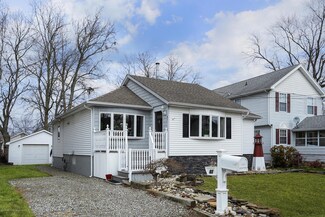 61 Passaic St, North Middletown, NJ 07748