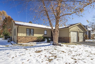 210B Clinton St, Lowell, IN 46356