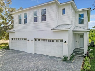 512 S Peninsula Ave, New Smyrna Beach, FL 32169