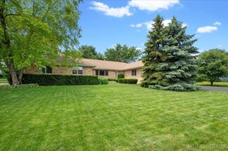 322 Redbird Rd, Bloomingdale, IL 60108