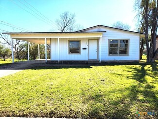 1709 S 51st St, Temple, TX 76504