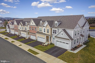 15 N Tompkins Square, Downingtown, PA 19335