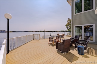 1102 Blue Water Bay Dr, Sunrise Beach, MO 65079