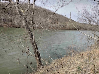 000 S Riverview, Mountain View, AR 72560