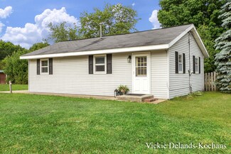6957 Heights Ravenna Rd, Fruitport, MI 49415