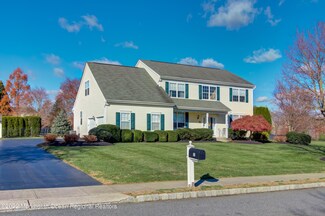10 Denise Dr, Allentown, NJ 08501