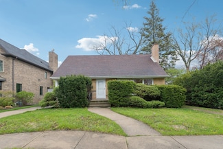 9225 Karlov Ave, Skokie, IL 60076