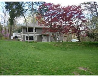 3486 Woodland Rd, Ann Arbor, MI 48104
