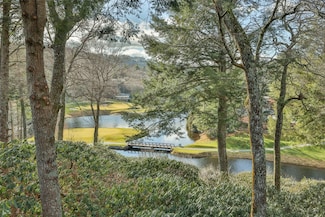 124 Spruce Ln, Highlands, NC 28741