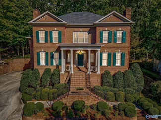 1697 E Stonehurst Dr SE, Huntsville, AL 35801