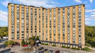 1 Renaissance Place Unit 1017, Palatine, IL 60067