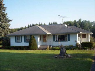 12709 Ridge Rd W, Albion, NY 14411
