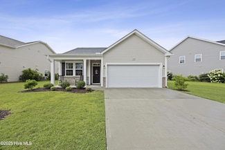 5049 W Chandler Heights Dr, Leland, NC 28451