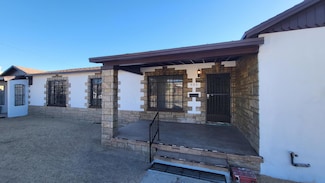 906 Driver Cir, El Paso, TX 79903