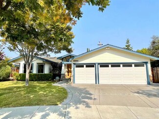 10280 Westacres Dr, Cupertino, CA 95014