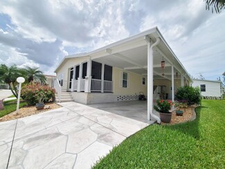 701 Aqui Esta Dr Unit 239, Punta Gorda, FL 33950
