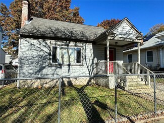 65 Payton St, Providence, RI 02905