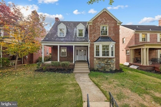 1350 Somerset Place NW, Washington, DC 20011