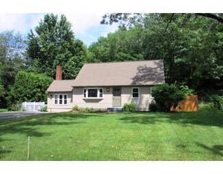 14 Snell St, Fiskdale, MA 01518