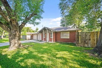 231 Gruss Dr, Houston, TX 77060